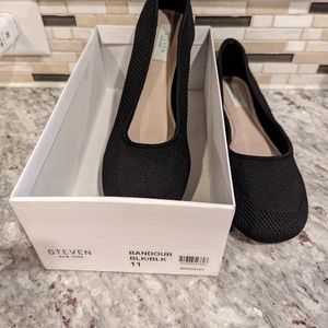 Women's black flats size 11